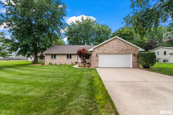 2241 West Road Drive, Springfield, IL 62711