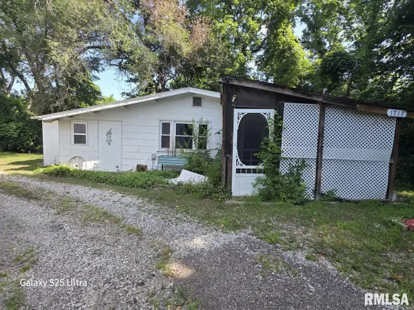 1717 N 4th Street, Quincy, IL 62301