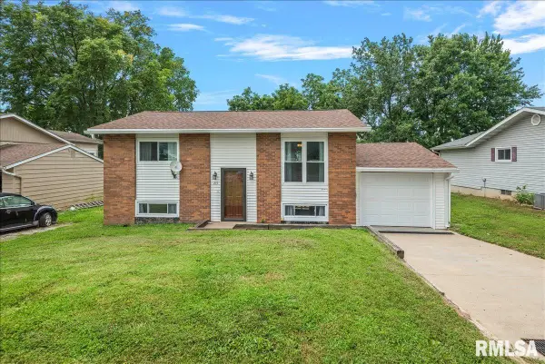 215 Jefferson Street, Pleasant Plains, IL 62677