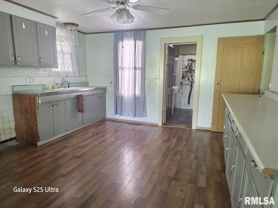 1715 N 4th Street, Quincy, IL 62301 - #2