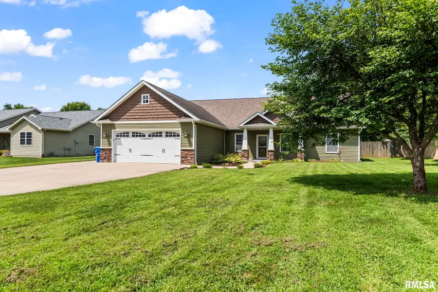 203 Barn Hollow Drive, Athens, IL 62613 - #2