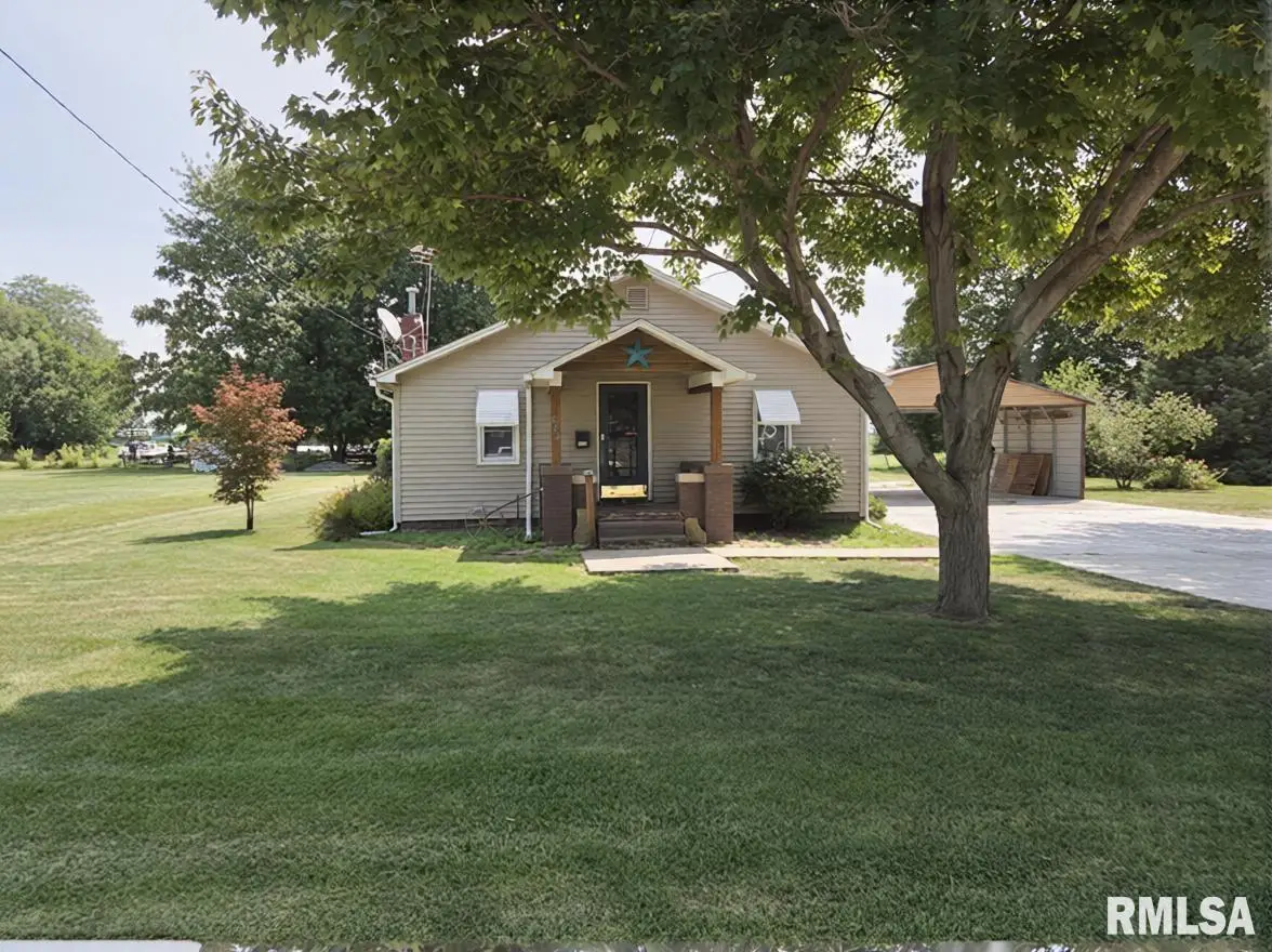 925 S 7th Avenue, Canton, IL 61520 - #1