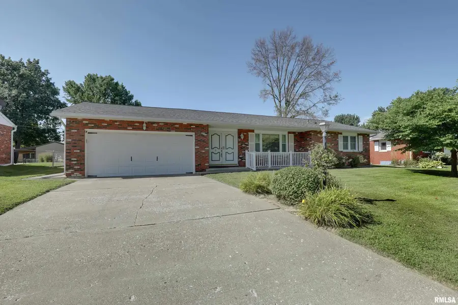 3936 Pine Tree Road, Quincy, IL 62305 - #2