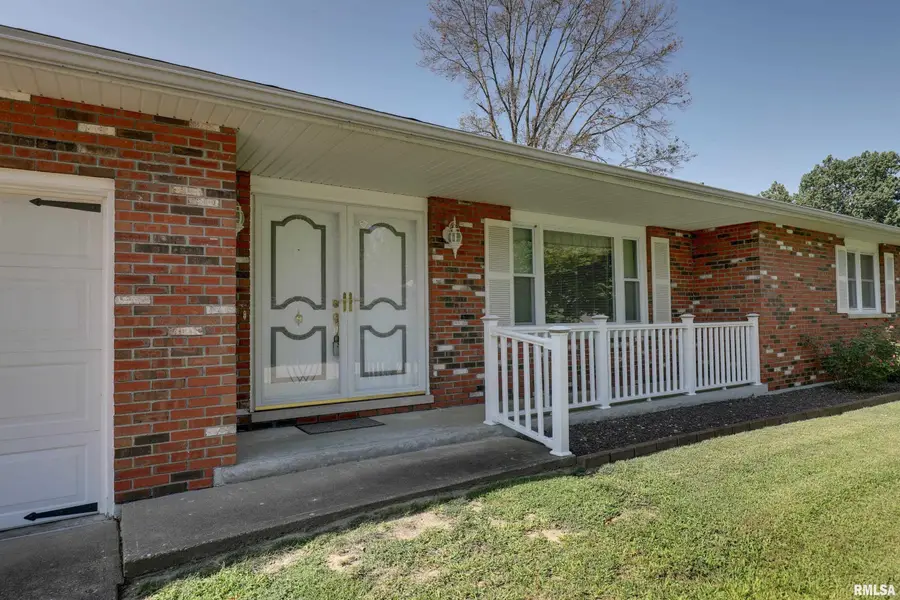 3936 Pine Tree Road, Quincy, IL 62305 - #3