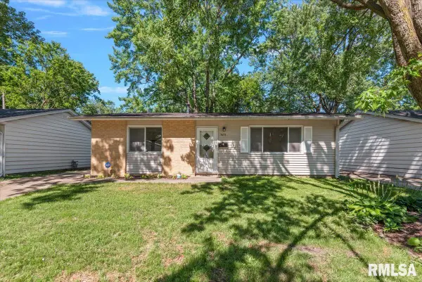 1621 Fairmont Drive, Springfield, IL 62702-2925