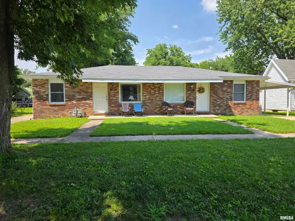 109-111 E Jones Street, Williamsville, IL 62693