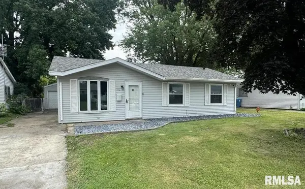 1712 Fairfield Drive, Springfield, IL 62702