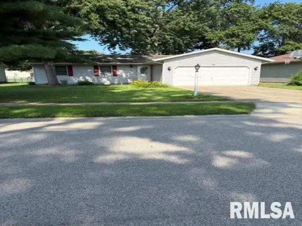 32 Jamestown Circle, Riverton, IL 62561-0000