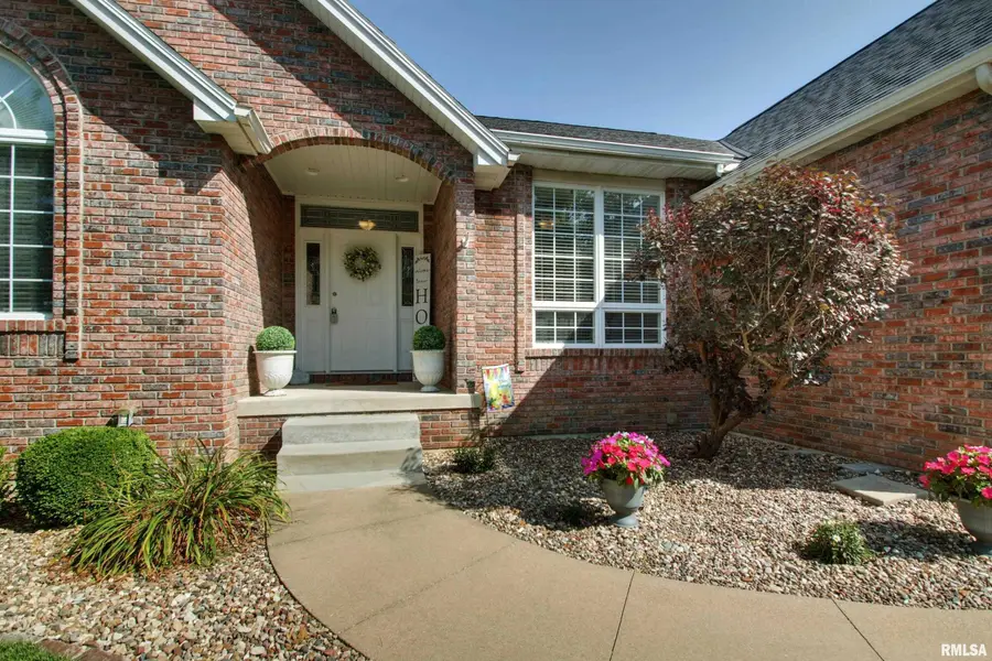 2821 Hayfield Lane, Quincy, IL 62301 - #2