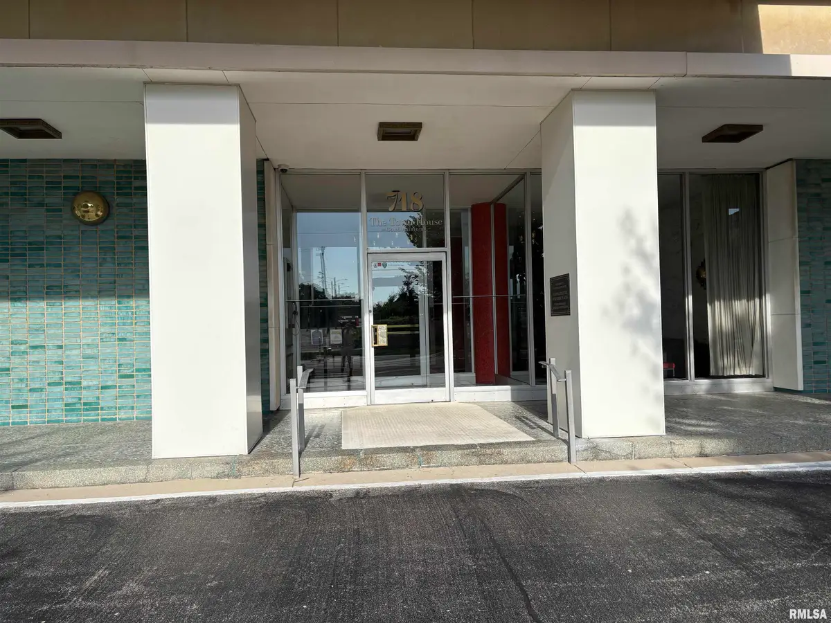 718 S 7th Street #1106, Springfield, IL 62703 - #1