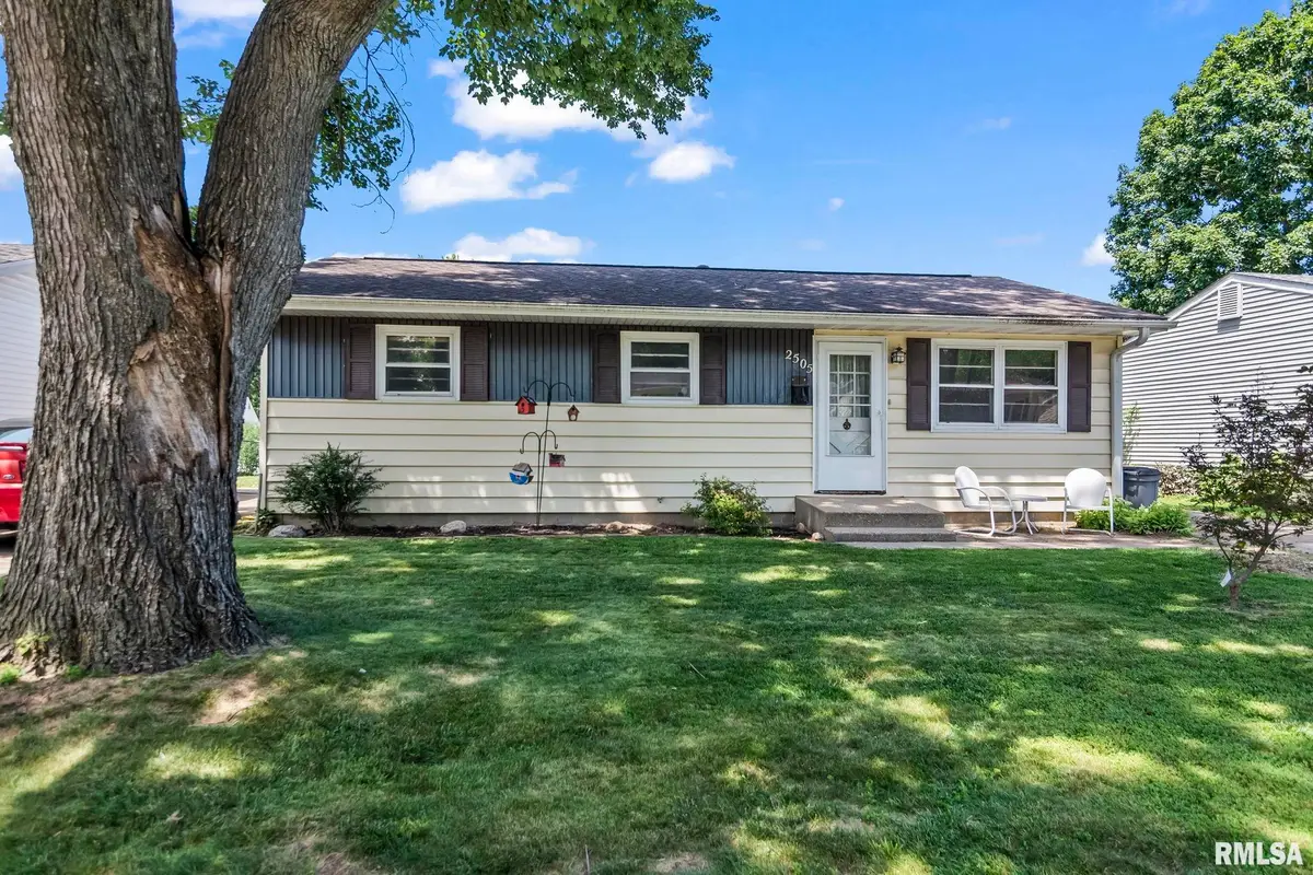 2505 Griffiths Avenue, Springfield, IL 62702 - #1