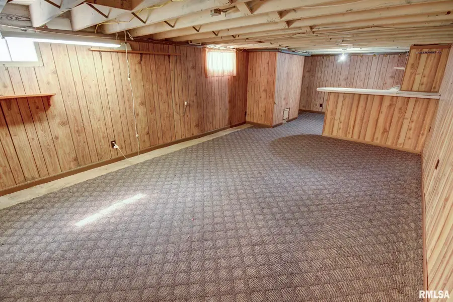 318 E Poplar Street, Taylorville, IL 62568 - #3