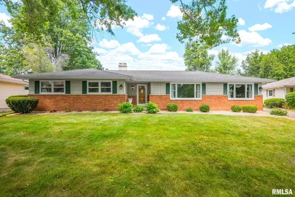 705 Pleasant Drive, Knoxville, IL 61448