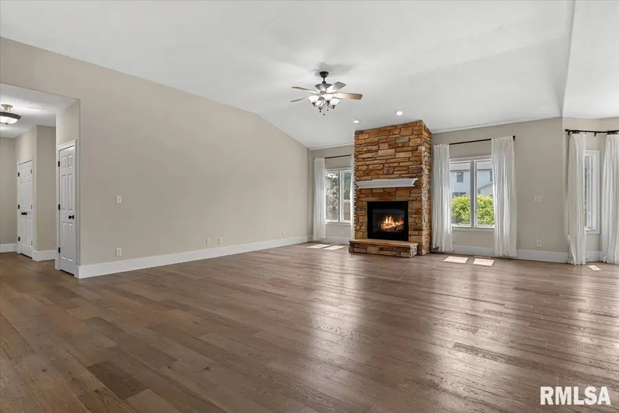 404 Aintree Chase, Sherman, IL 62684 - #2