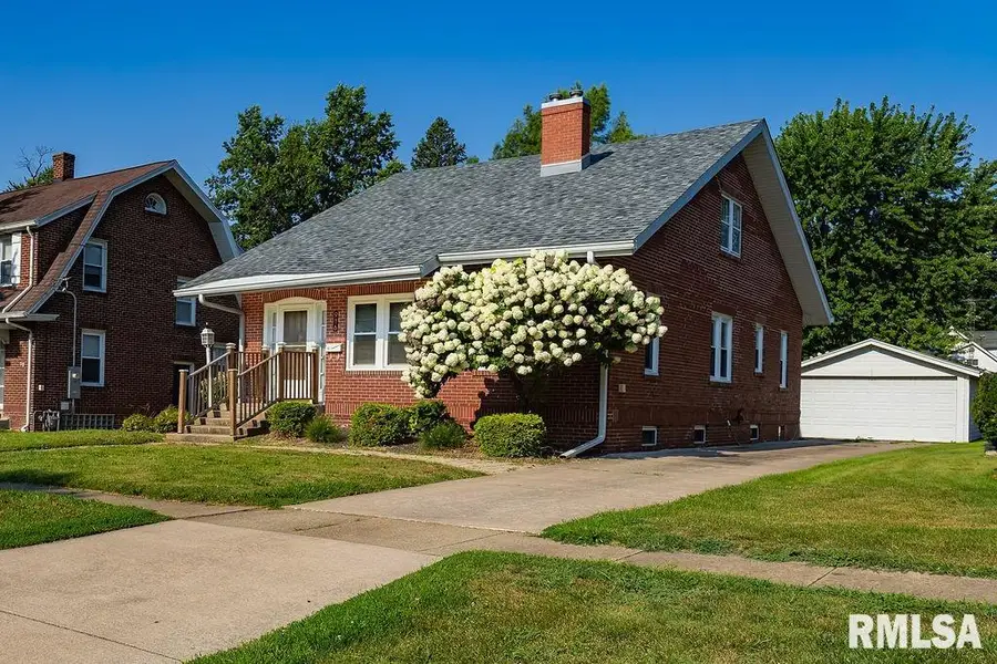 916 Florence Avenue, Galesburg, IL 61401 - #2