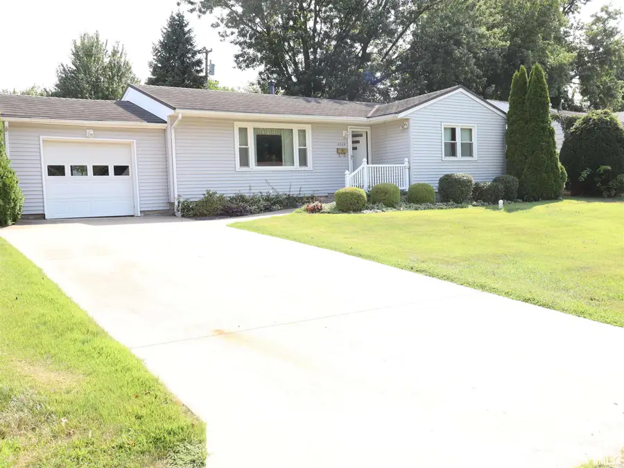 3324 Crest View Drive, Quincy, IL 62301 - #2