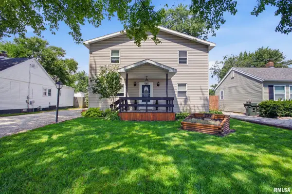 721 N 1st Division Street, Mattoon, IL 61938
