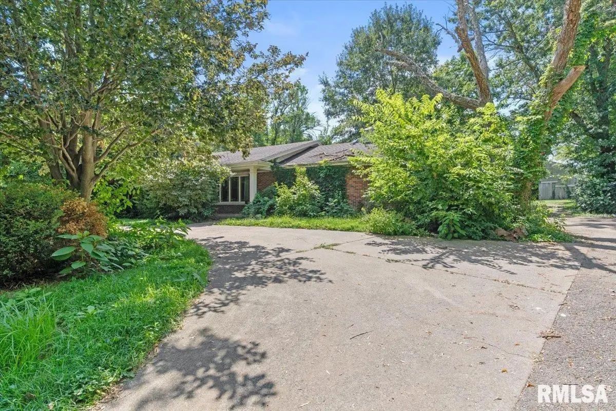 2840 E Lake Shore Drive, Springfield, IL 62712 - #1