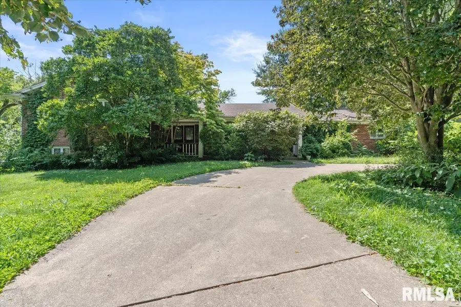2840 E Lake Shore Drive, Springfield, IL 62712 - #2