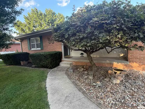 24 Longbow Lane, Springfield, IL 62704
