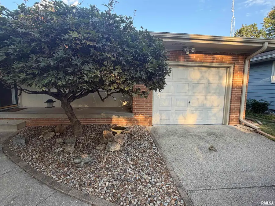 24 Longbow Lane, Springfield, IL 62704 - #2