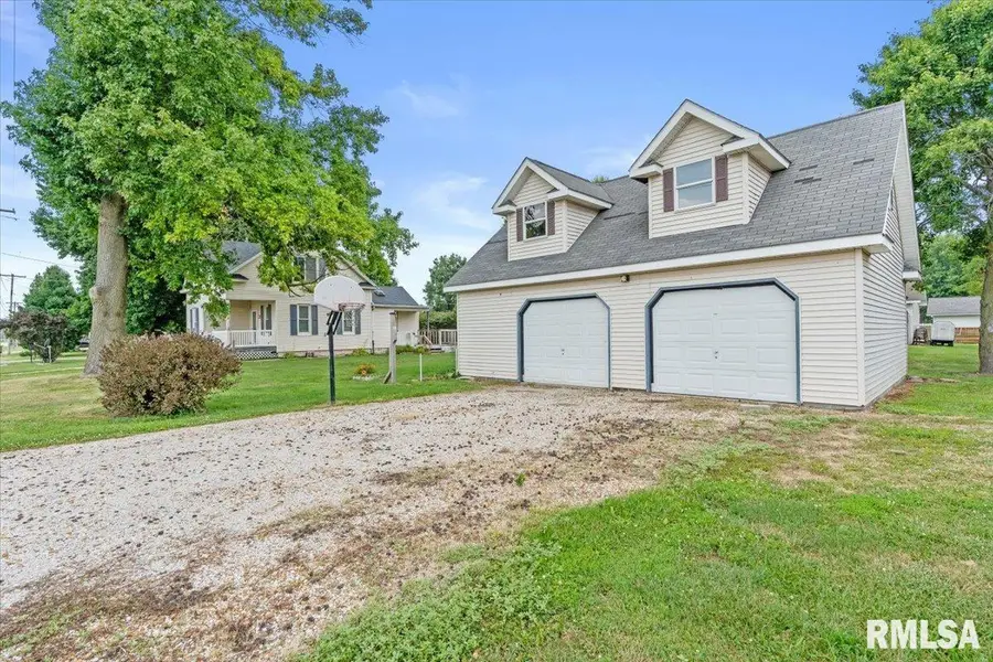 822 W South Street, Girard, IL 62704 - #2
