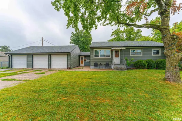 229 Welch Drive, Lincoln, IL 62656