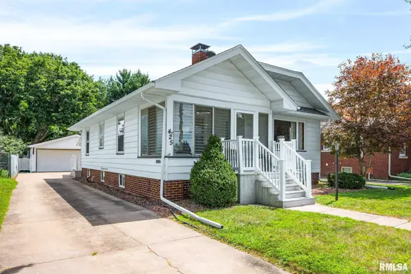 425 Hawkinson Avenue, Galesburg, IL 61401