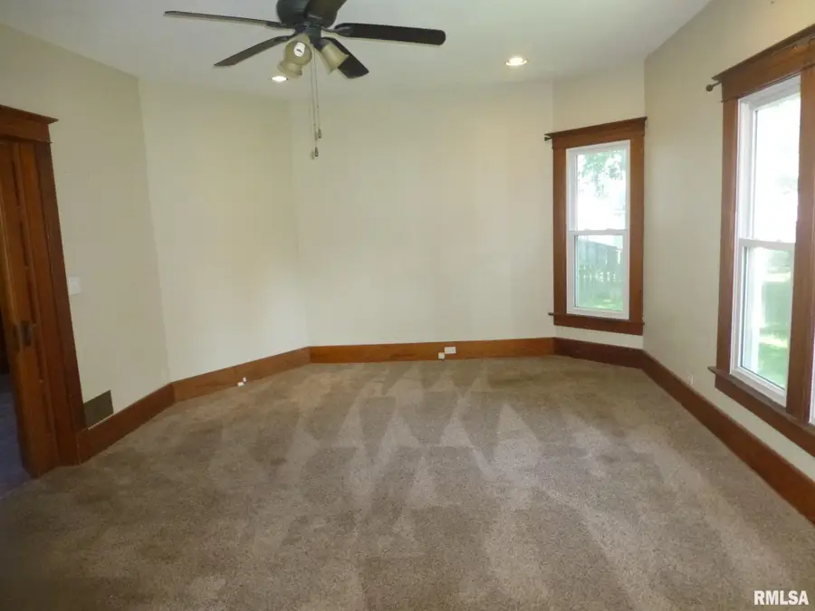 414 Kitchell Street, Pana, IL 62557 - #3