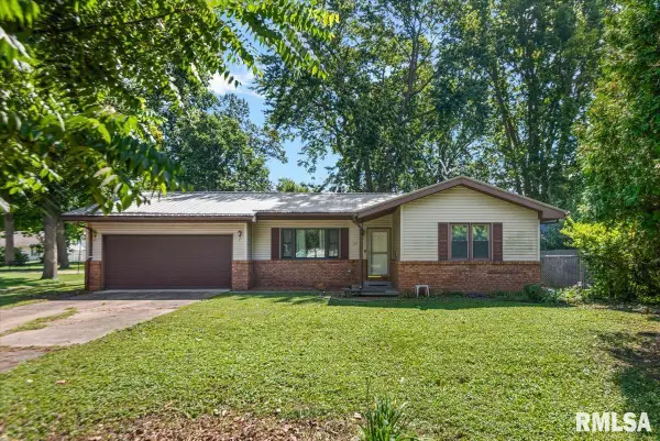 322 S Finis Street, Virden, IL 62690