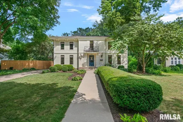 2006 S Wiggins Avenue, Springfield, IL 62704