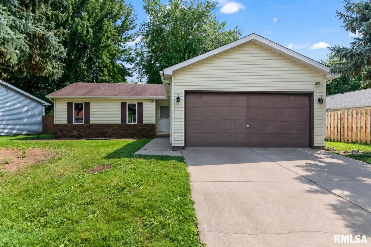 5205 Carlton Drive, Springfield, IL 62703 - #1