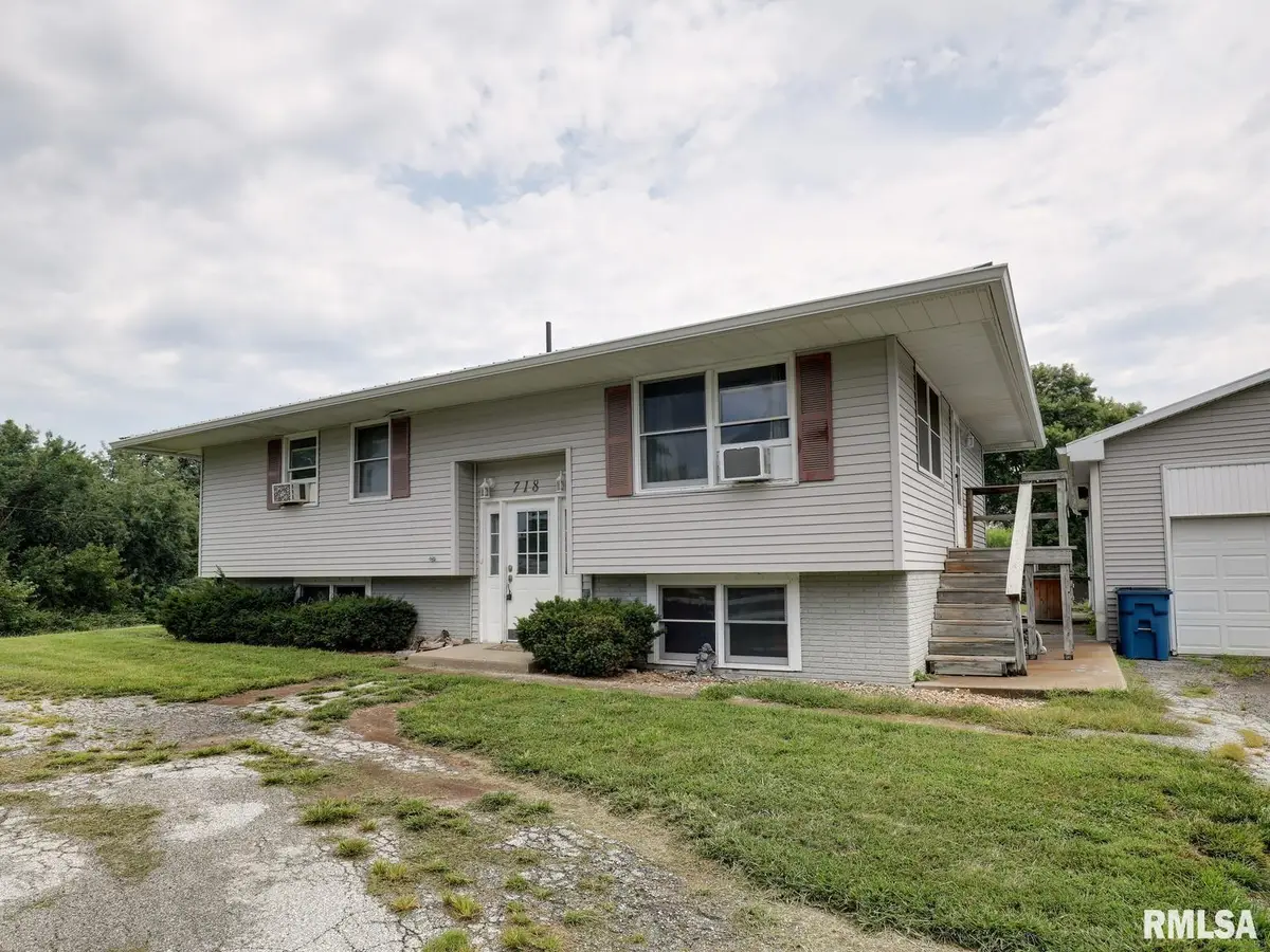 718 W Tolton Drive, Quincy, IL 62305 - #1