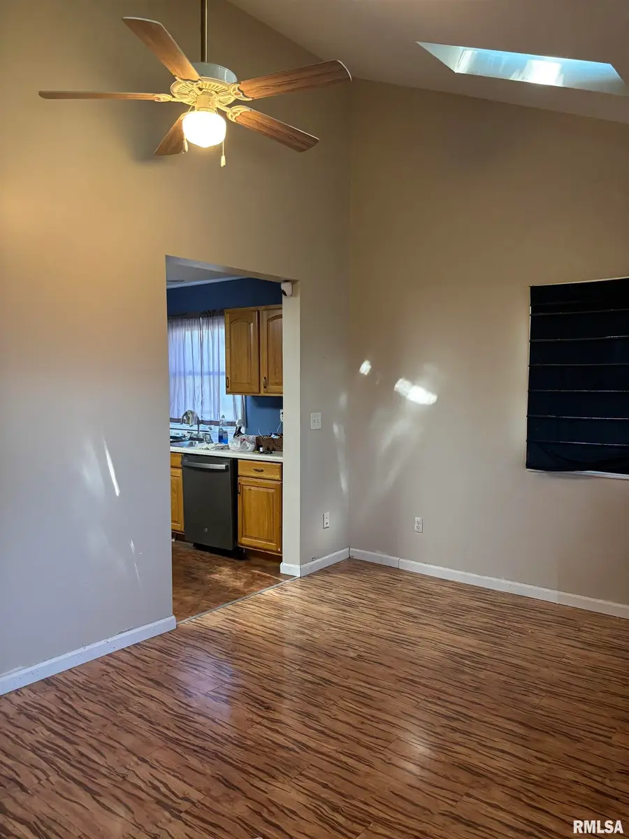 1409 Chalmers Avenue, Springfield, IL 62703 - #2