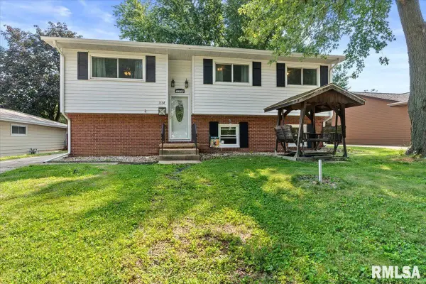 1334 Johnson Lane, Springfield, IL 62702
