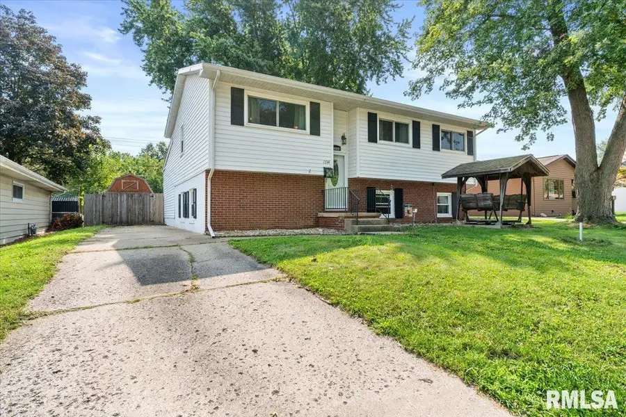 1334 Johnson Lane, Springfield, IL 62702 - #2