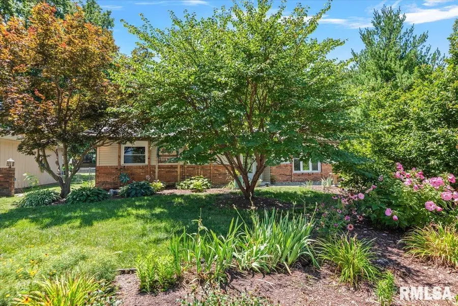644 Magnolia Drive, Chatham, IL 62629 - #2