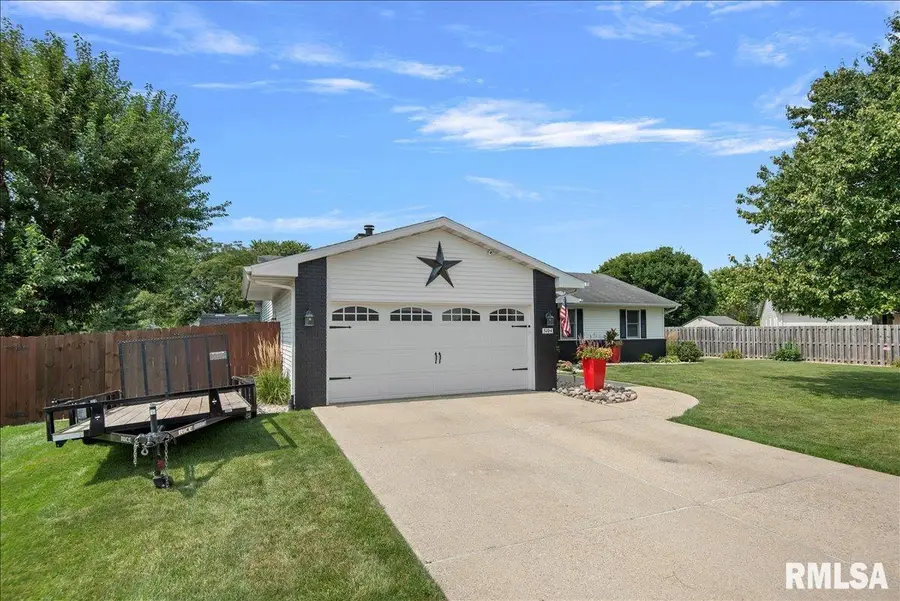 5104 Dove Drive, Springfield, IL 62711 - #2