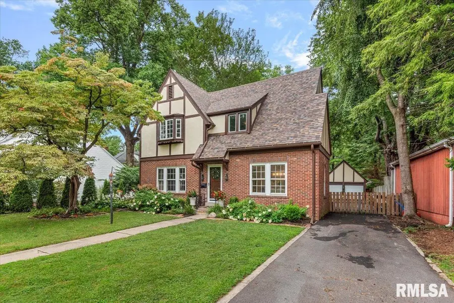 1905 Noble Avenue, Springfield, IL 62704 - #2