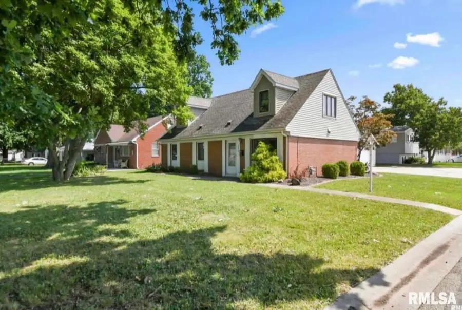 3034 Fillmore Street, Springfield, IL 62704 - #2