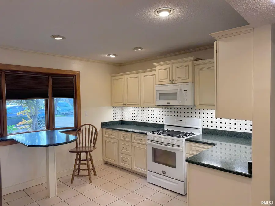 3034 Fillmore Street, Springfield, IL 62704 - #3
