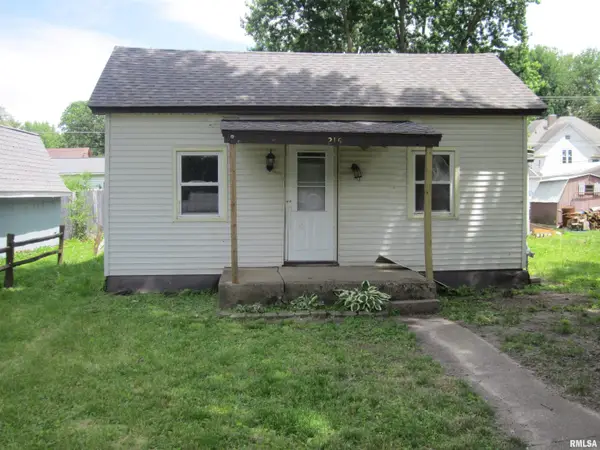 215 N Menard Street, Mason City, IL 62664