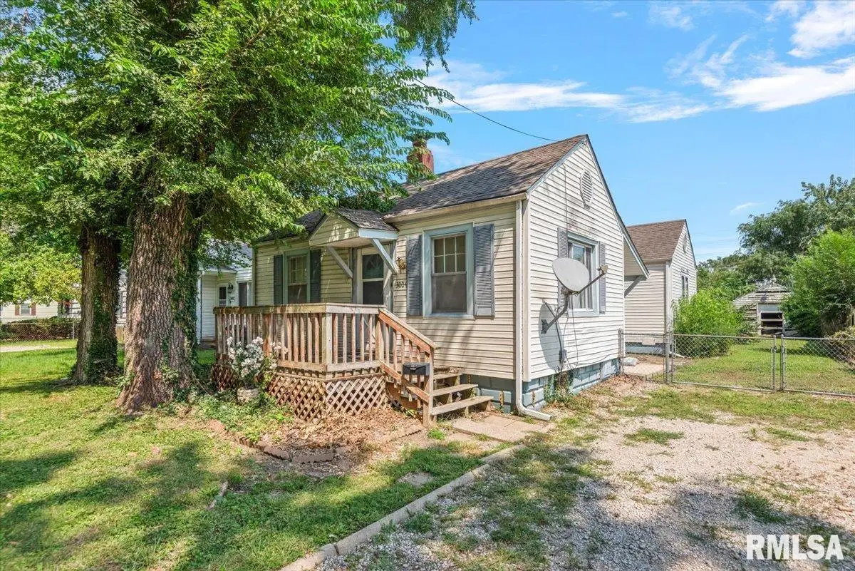 3004 S Hoover Street, Springfield, IL 62703 - #1