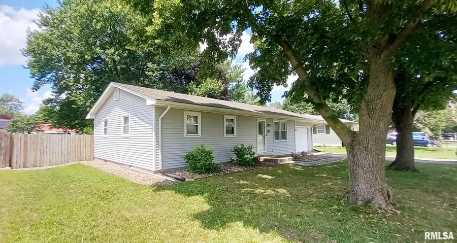 220 N Eastview Street, Camp Point, IL 62320 - #2