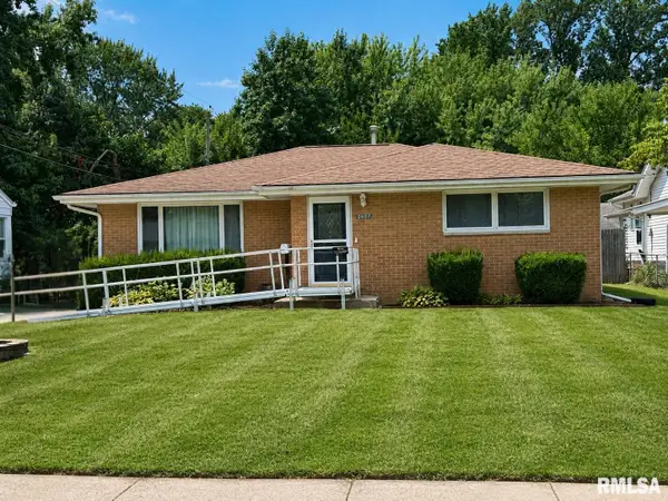2607 S Lincoln Avenue, Springfield, IL 62704