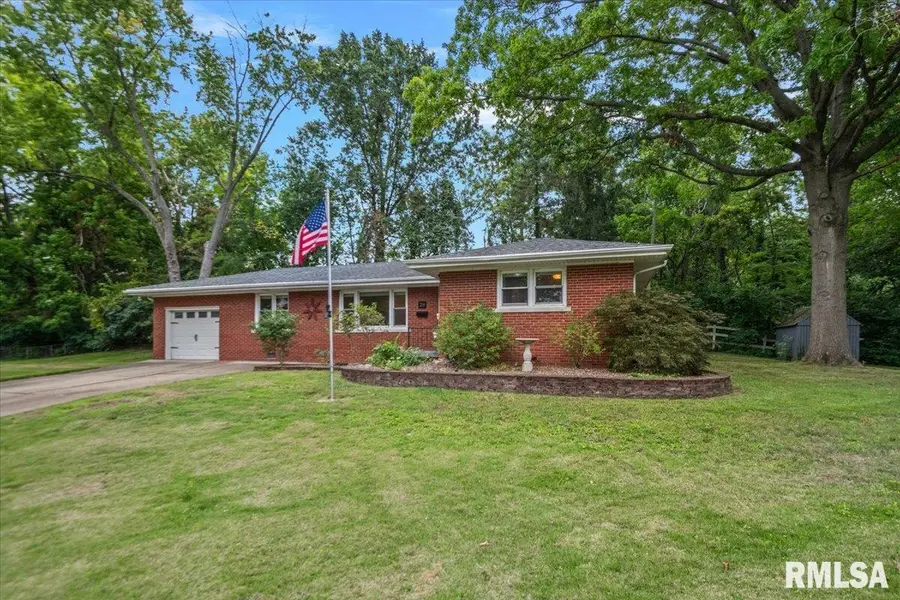 28 Sunnyside Drive, Springfield, IL 62702 - #2