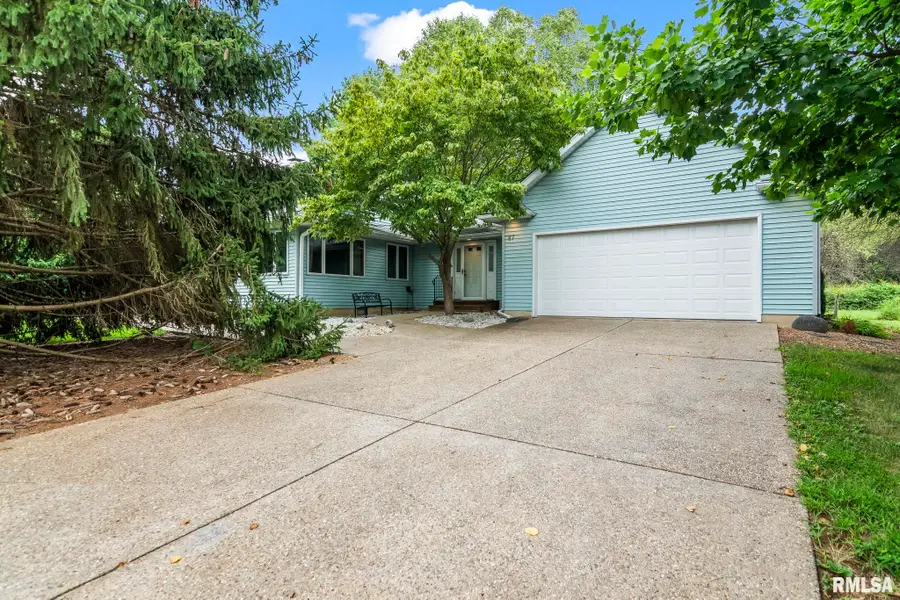 47 Aspen Road, Pleasant Plains, IL 62677 - #2