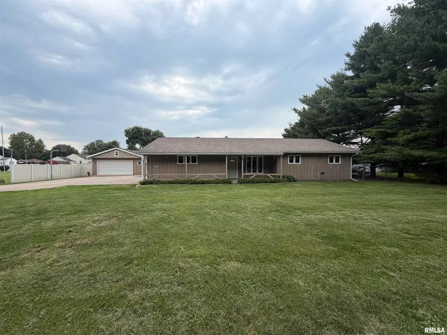 975 Johnston Street, Galesburg, IL 61401 - #2