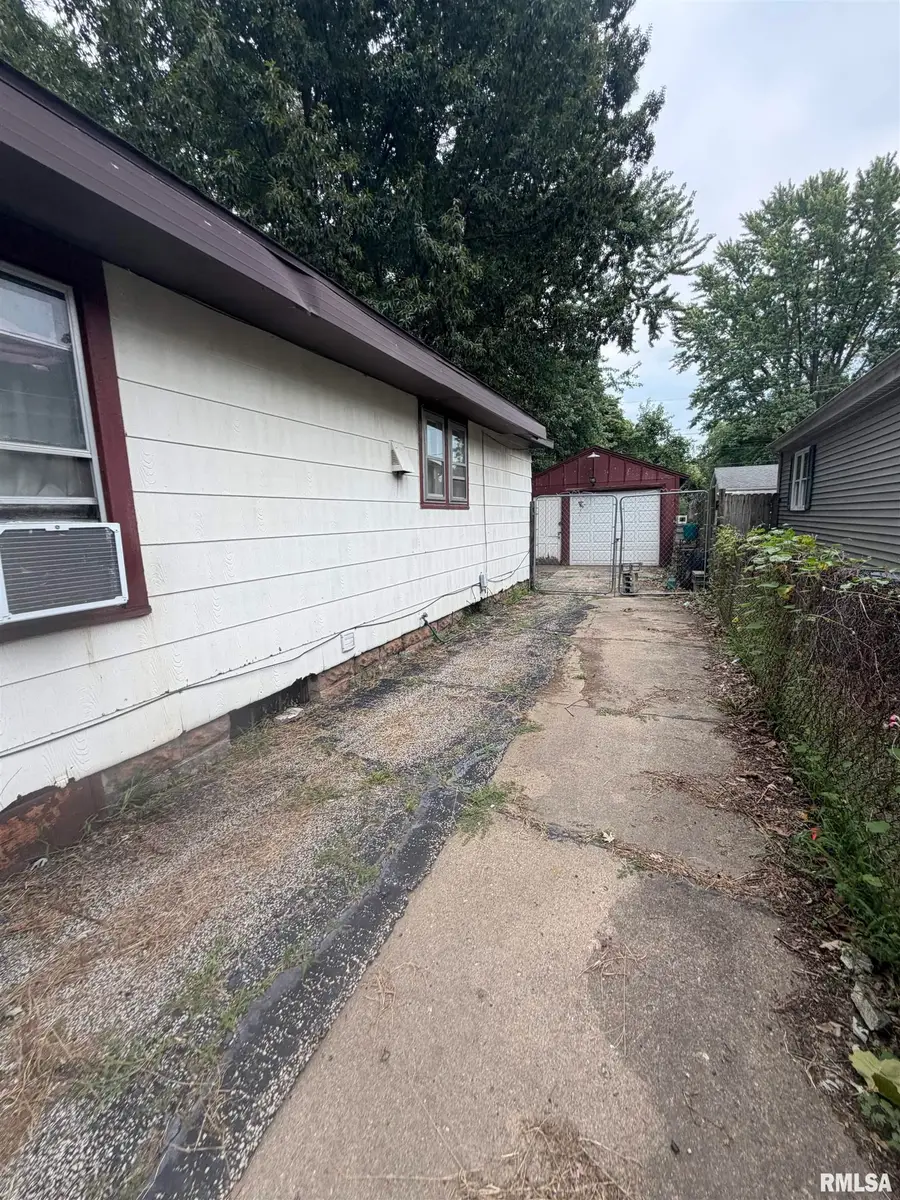 2168 S 17th Street, Springfield, IL 62703 - #3