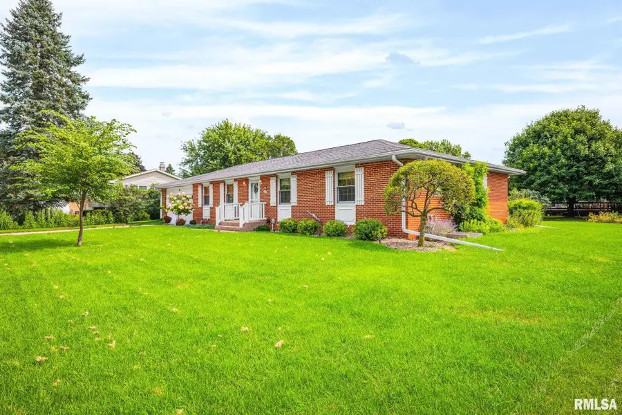2909 Lincoln Park Drive, Galesburg, IL 61401 - #3